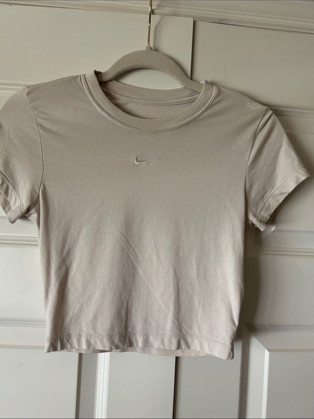 Nike Women's Cropped Tee in Light Beige